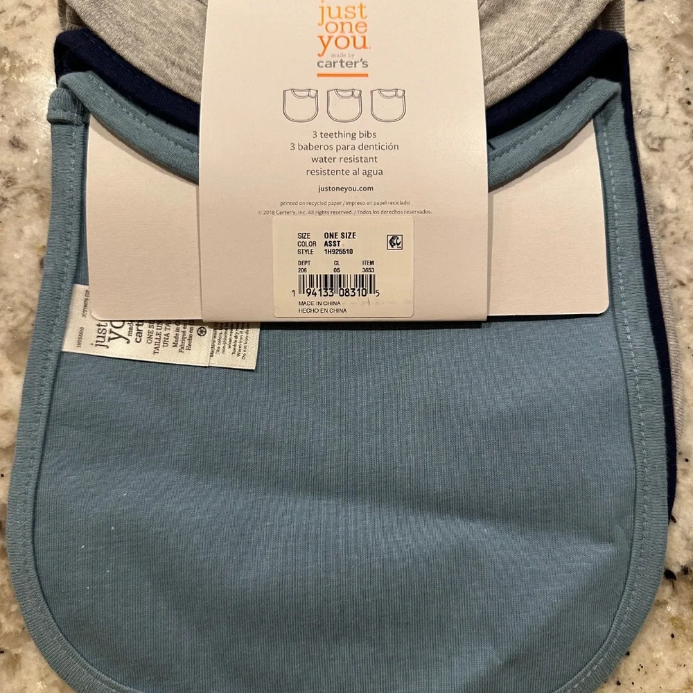 *BRAND NEW WITH TAGS* Carter's Big Cat Themed 3-Pack Teething Bibs